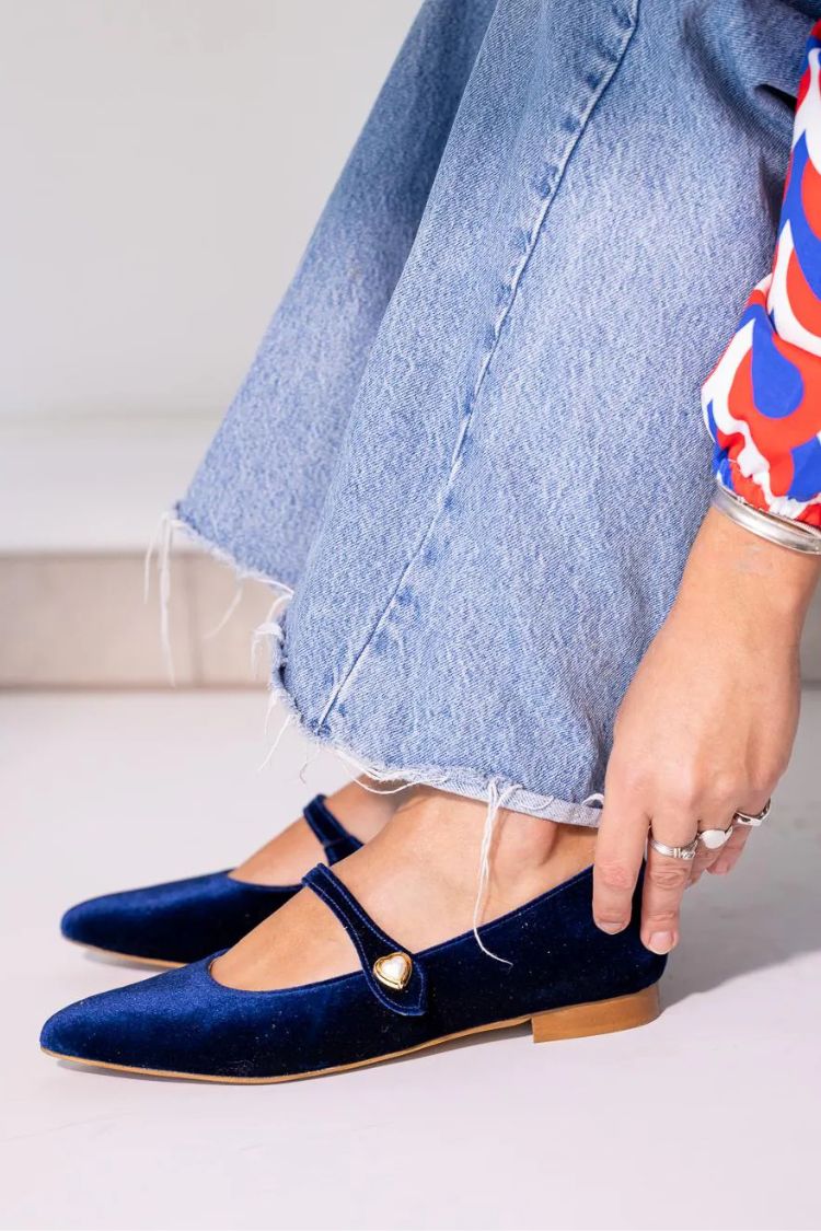 Solid Color Velvet Pointed Toe Metal Buckle Flats [Pre Order]