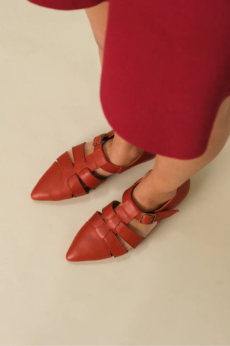 Vintage Red PU Leather Strappy Pointed Toe Flats [Pre Order]