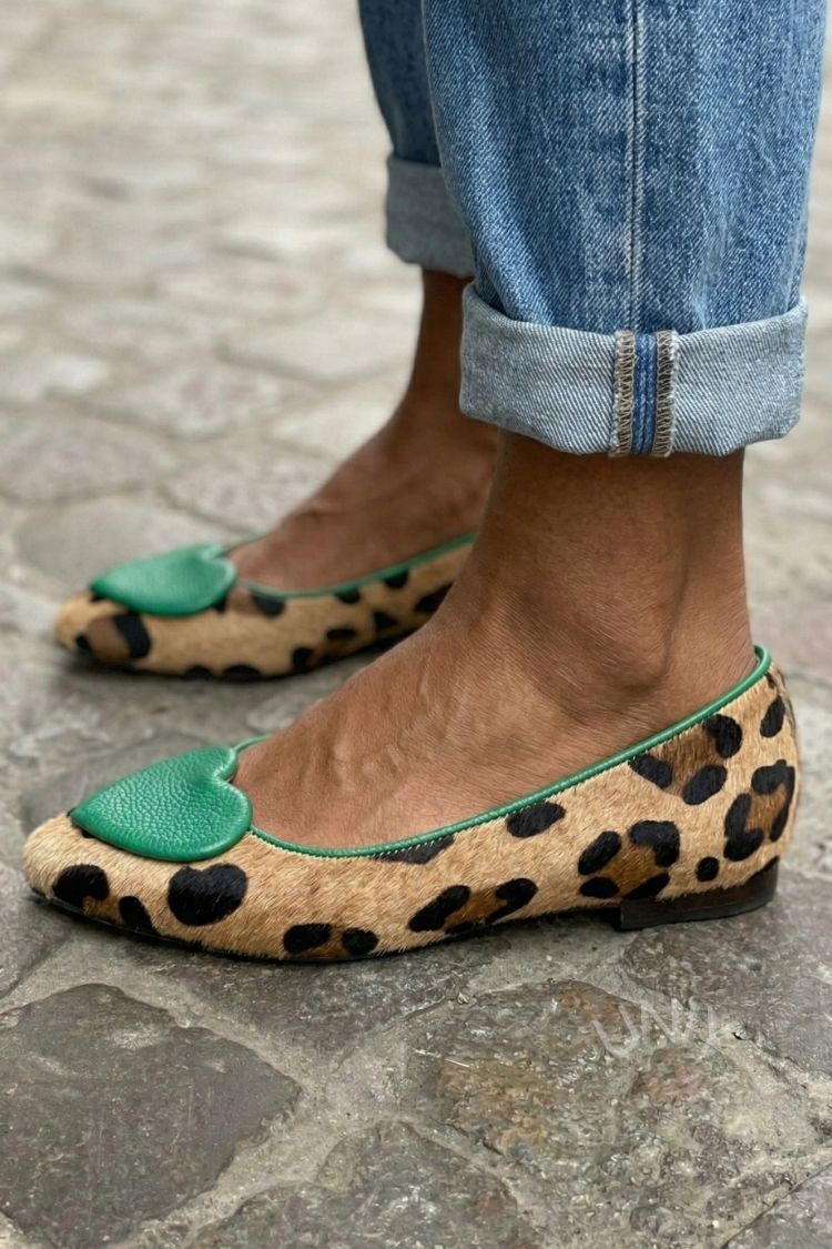 Chic Leopard Print Pony Hair Green Heart Detail Pointed Flats [Pre Order]