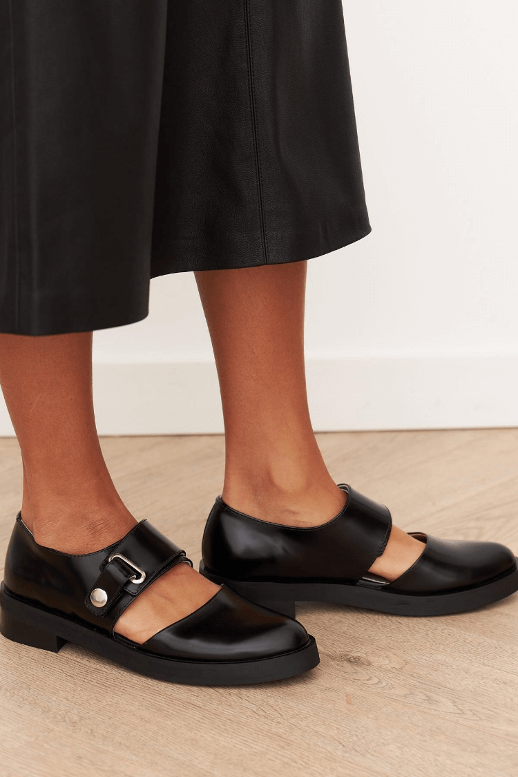 Cut Out Solid Color Round Toe Slingback Flats